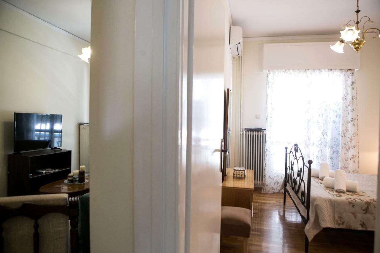 Best House, Larisis Metro, Athens Exterior photo